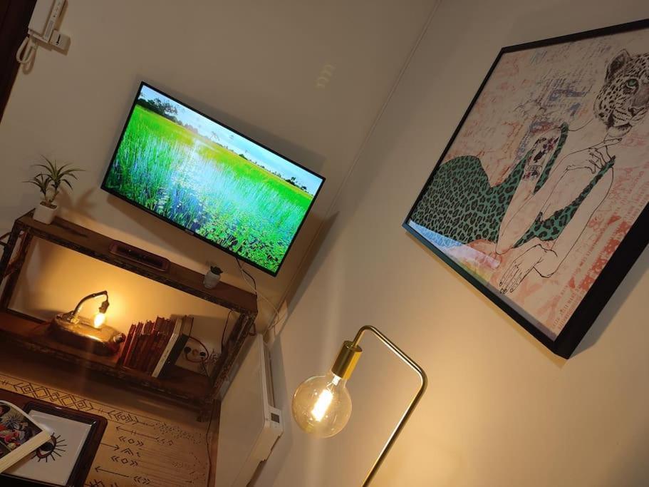 Deco Vintage - 5mn Du Centre - Tv Connectee Apartment *